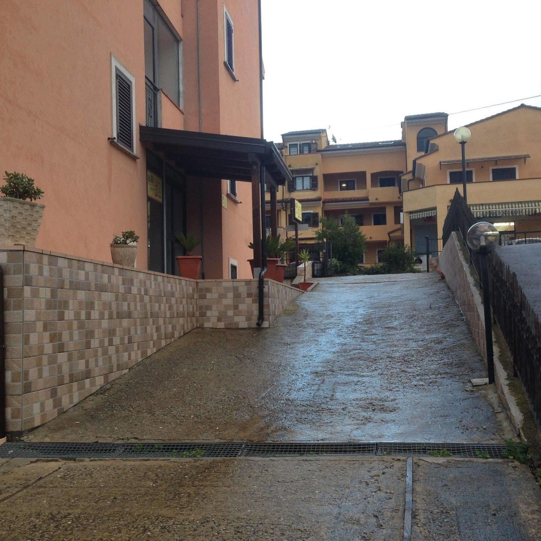 伦德Raggio Di Sole住宿加早餐旅馆 外观 照片